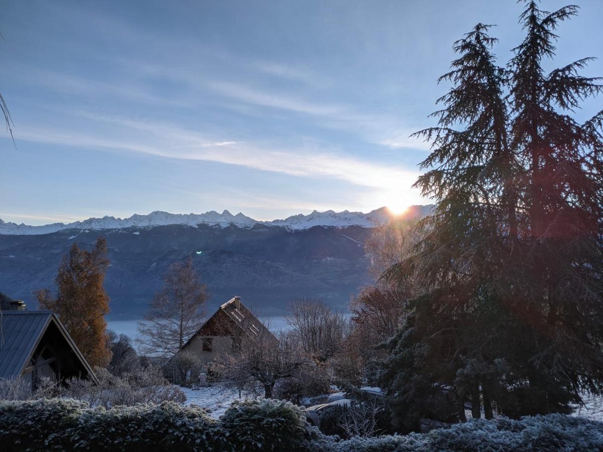Appartement De Plain-Pied En Montagne Avec Vue Merveilleuse Sur Le Massif De Belledonne Saint Bernard du Touvet المظهر الخارجي الصورة