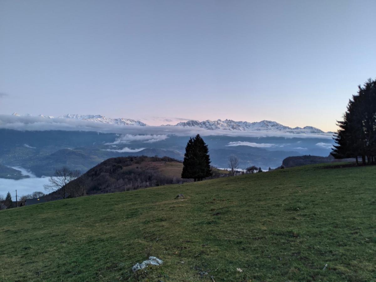 Appartement De Plain-Pied En Montagne Avec Vue Merveilleuse Sur Le Massif De Belledonne Saint Bernard du Touvet المظهر الخارجي الصورة